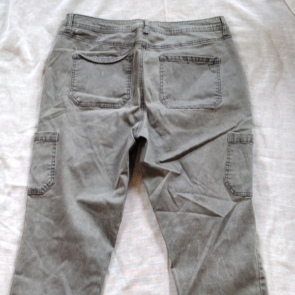 Olive Green High Rise Relaxed Fit Women's Jeans - Picture 3 of 4